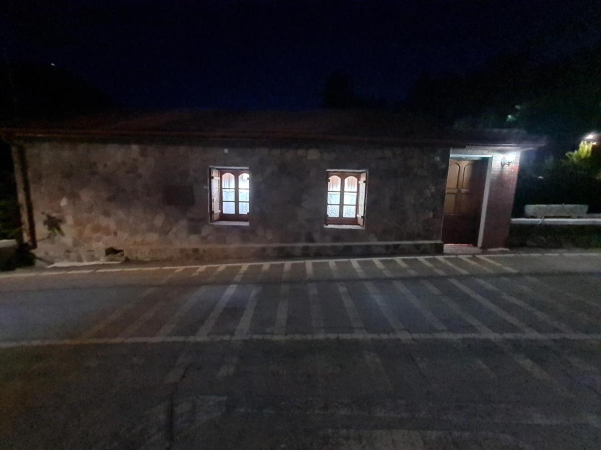 Elpiniki'S Old House Villa Kalopanagiotis Ngoại thất bức ảnh